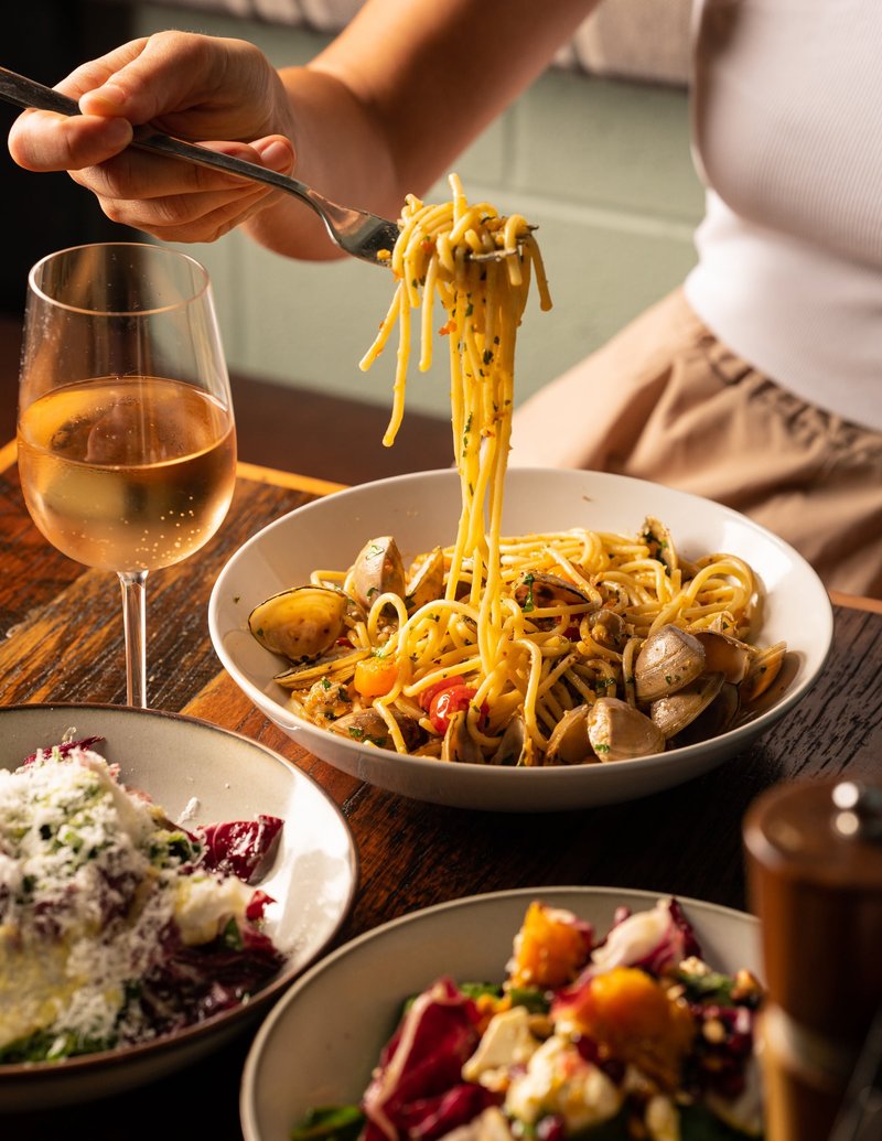 Salmon & Bear - Crows Nest photo 5